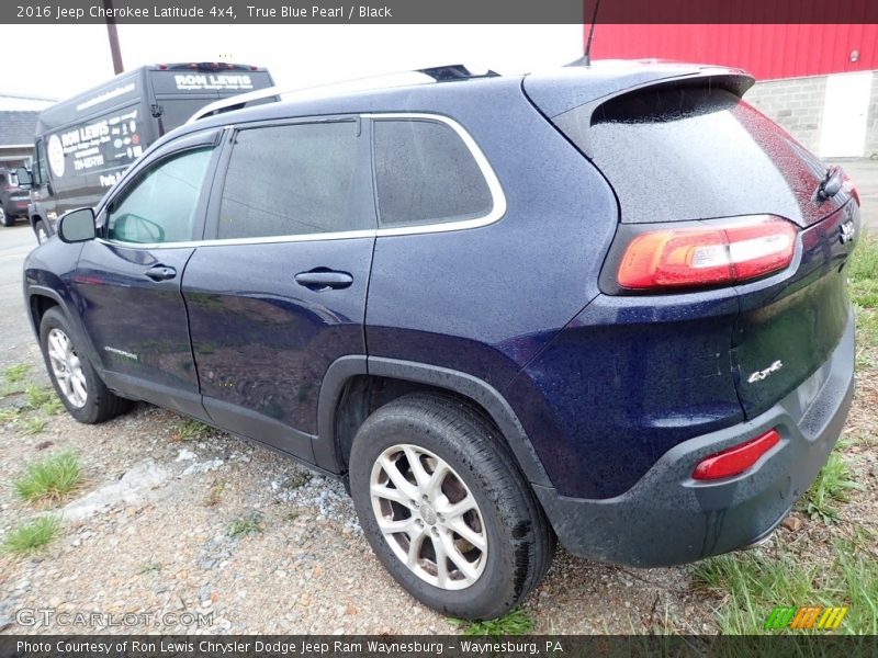 True Blue Pearl / Black 2016 Jeep Cherokee Latitude 4x4