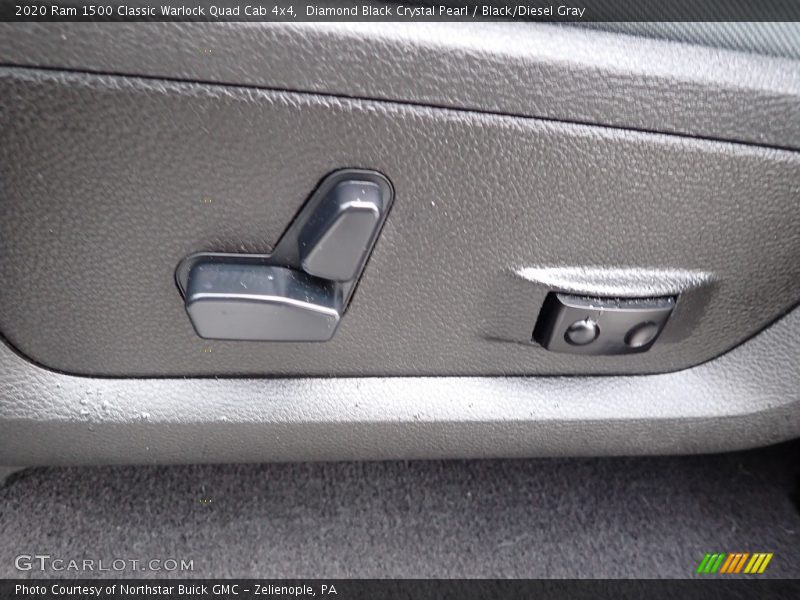 Diamond Black Crystal Pearl / Black/Diesel Gray 2020 Ram 1500 Classic Warlock Quad Cab 4x4