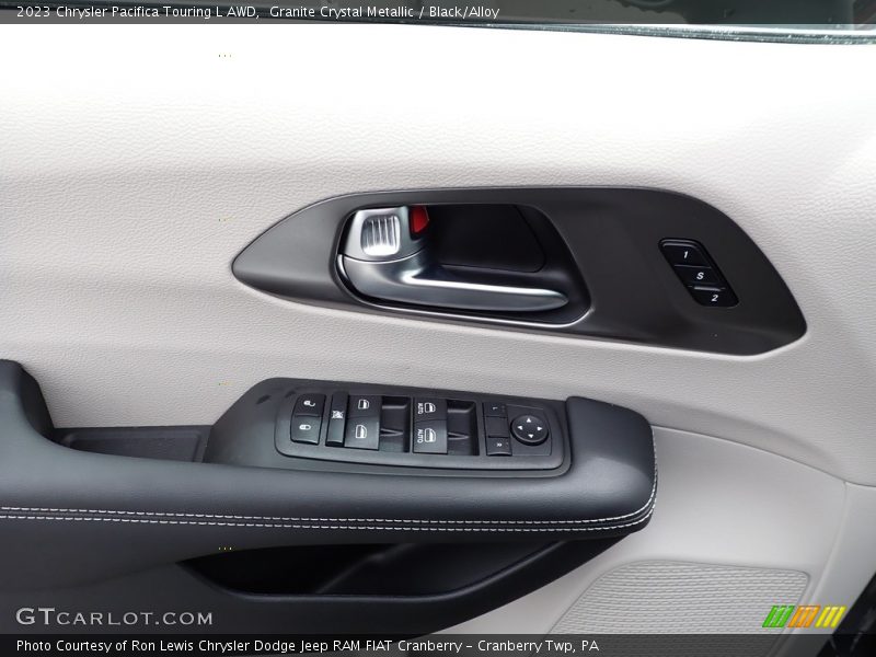 Granite Crystal Metallic / Black/Alloy 2023 Chrysler Pacifica Touring L AWD