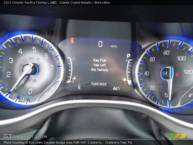 Granite Crystal Metallic / Black/Alloy 2023 Chrysler Pacifica Touring L AWD