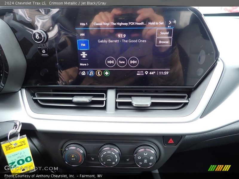 Controls of 2024 Trax LS