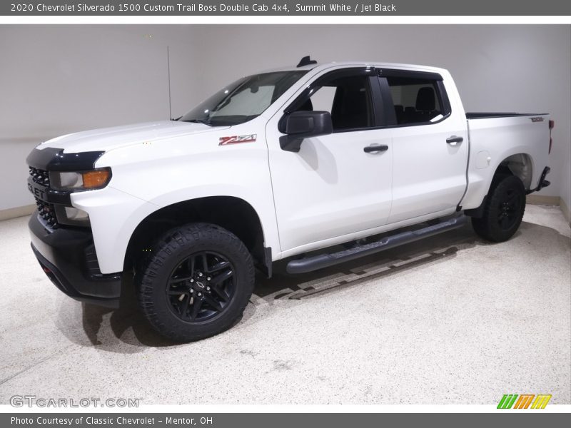 Front 3/4 View of 2020 Silverado 1500 Custom Trail Boss Double Cab 4x4
