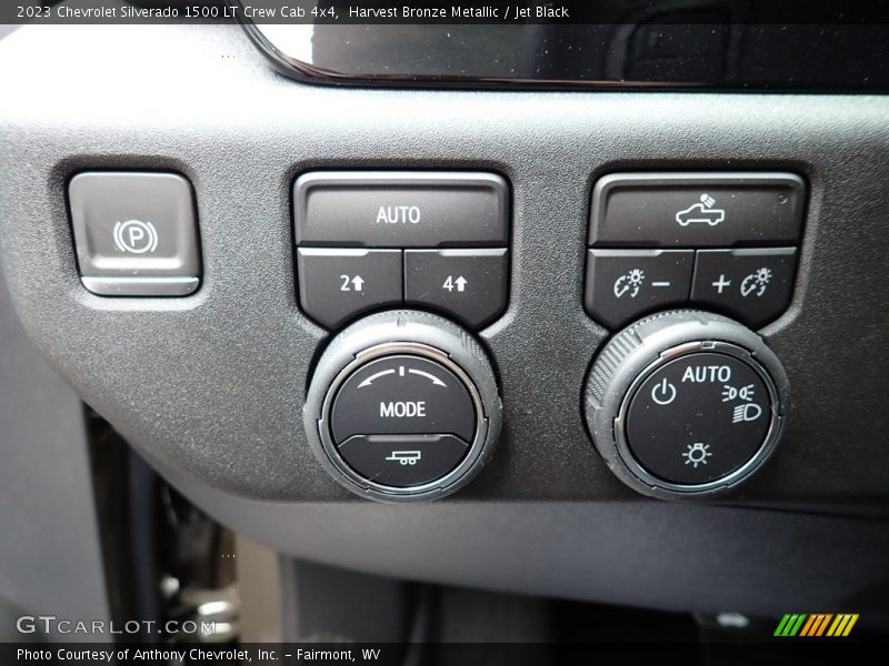 Harvest Bronze Metallic / Jet Black 2023 Chevrolet Silverado 1500 LT Crew Cab 4x4