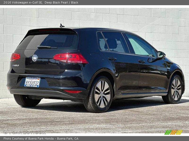 Deep Black Pearl / Black 2016 Volkswagen e-Golf SE