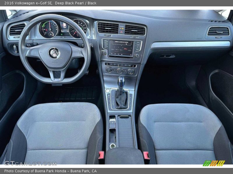 Deep Black Pearl / Black 2016 Volkswagen e-Golf SE