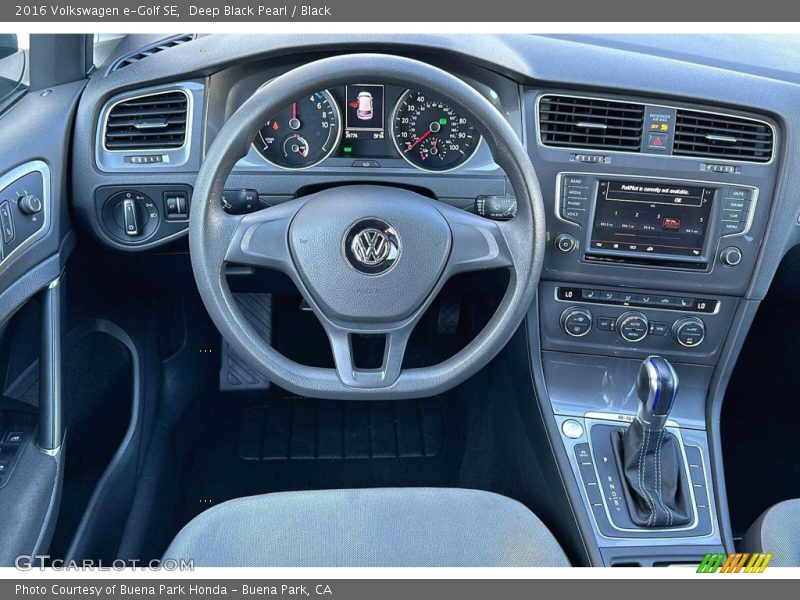 Deep Black Pearl / Black 2016 Volkswagen e-Golf SE