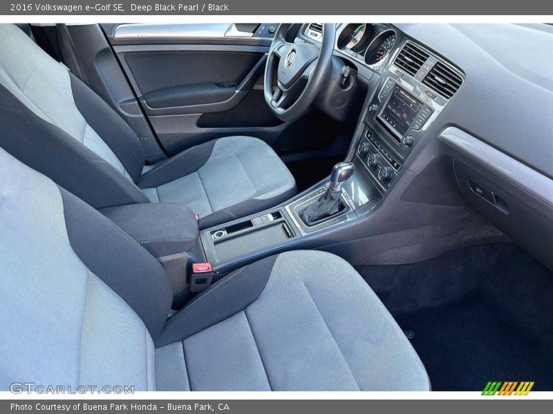 Deep Black Pearl / Black 2016 Volkswagen e-Golf SE