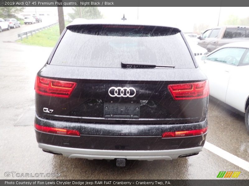 Night Black / Black 2019 Audi Q7 45 Premium Plus quattro