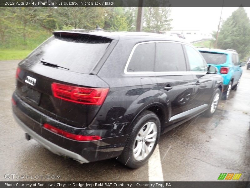 Night Black / Black 2019 Audi Q7 45 Premium Plus quattro
