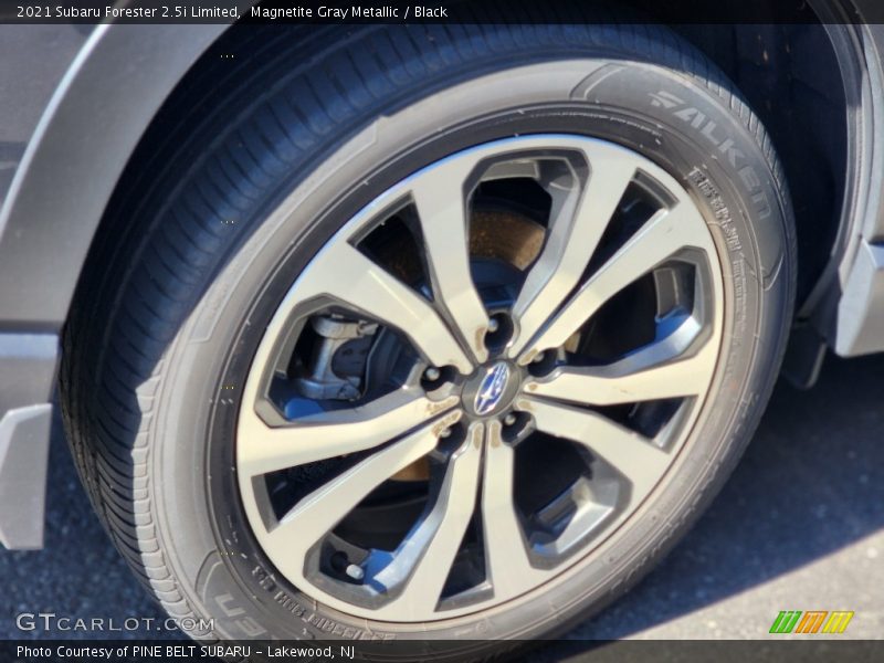 Magnetite Gray Metallic / Black 2021 Subaru Forester 2.5i Limited