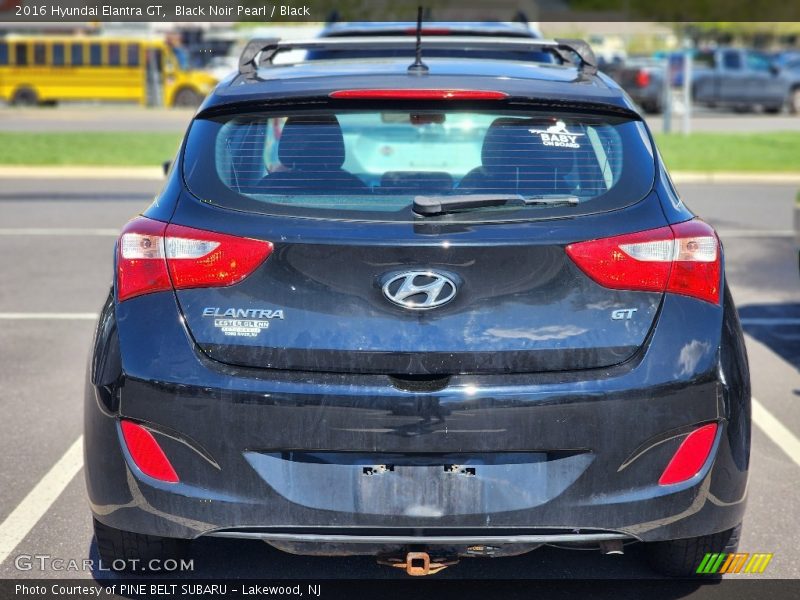 Black Noir Pearl / Black 2016 Hyundai Elantra GT