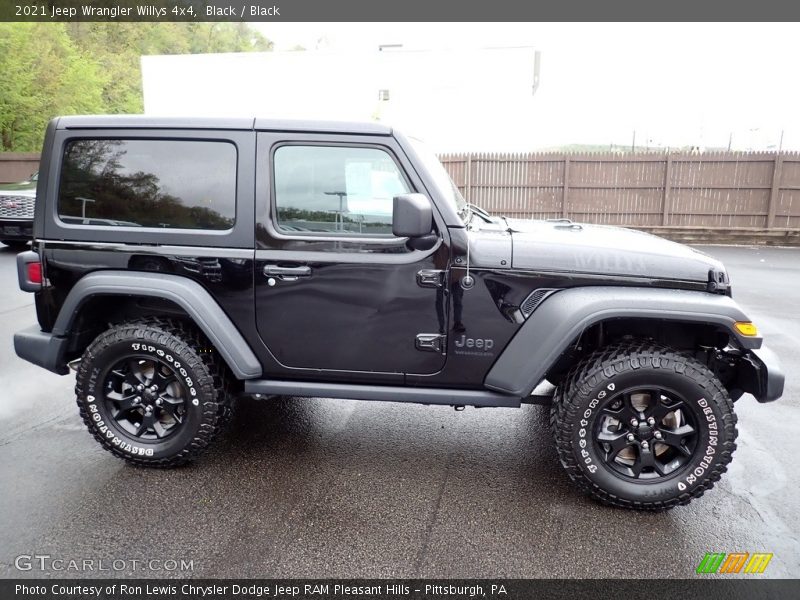  2021 Wrangler Willys 4x4 Black