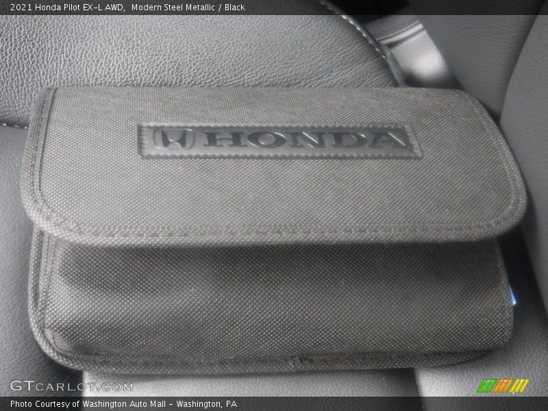 Modern Steel Metallic / Black 2021 Honda Pilot EX-L AWD