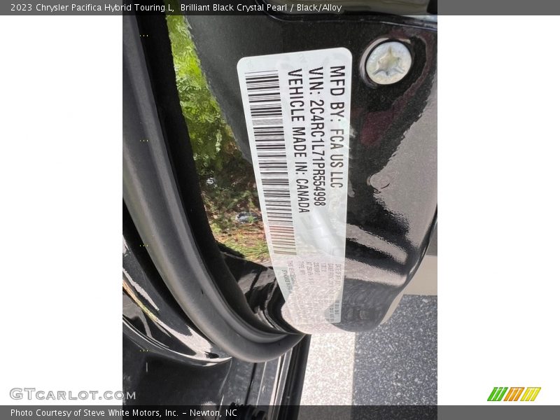Brilliant Black Crystal Pearl / Black/Alloy 2023 Chrysler Pacifica Hybrid Touring L