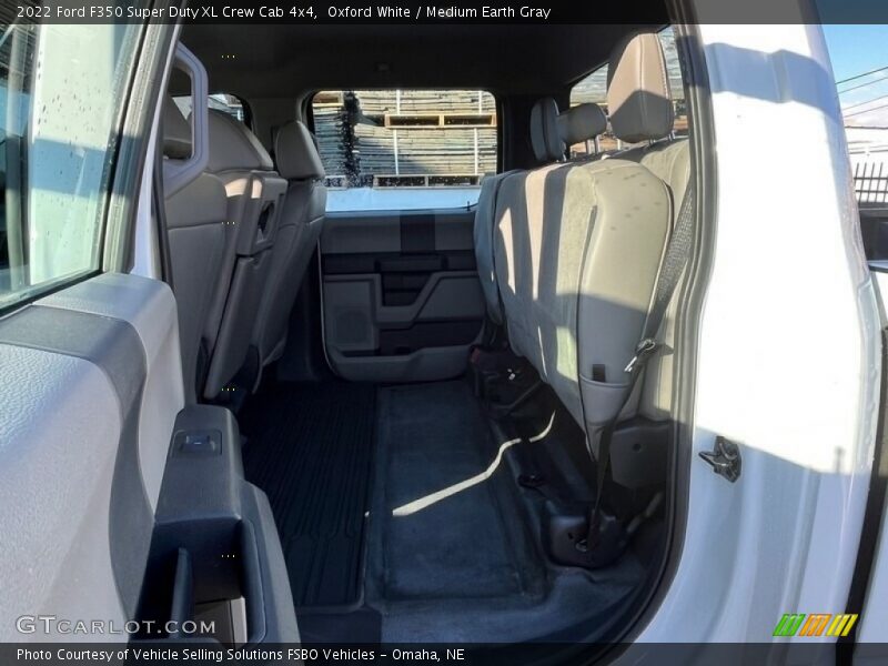 Oxford White / Medium Earth Gray 2022 Ford F350 Super Duty XL Crew Cab 4x4