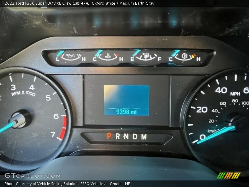 Oxford White / Medium Earth Gray 2022 Ford F350 Super Duty XL Crew Cab 4x4