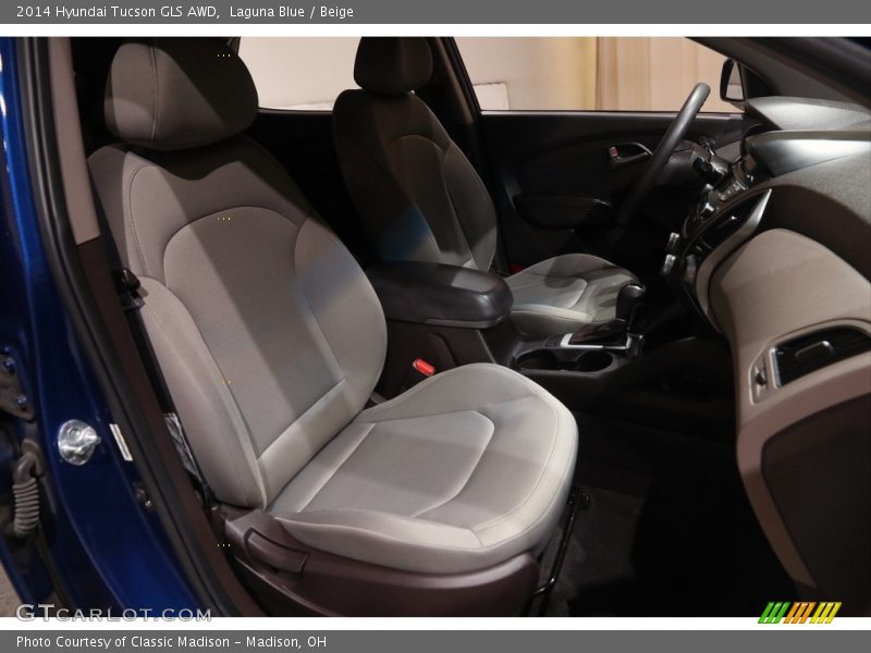 Front Seat of 2014 Tucson GLS AWD