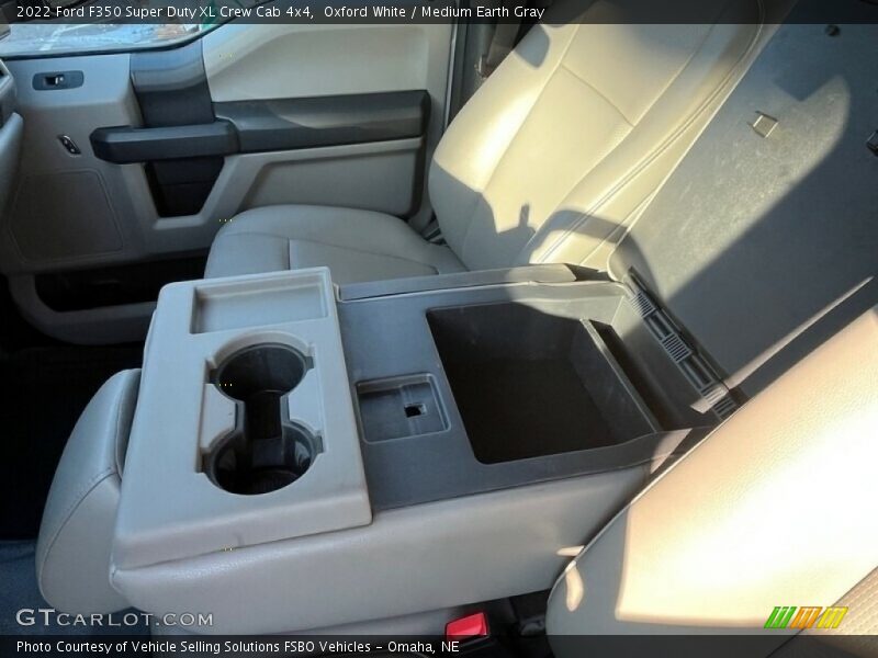 Oxford White / Medium Earth Gray 2022 Ford F350 Super Duty XL Crew Cab 4x4