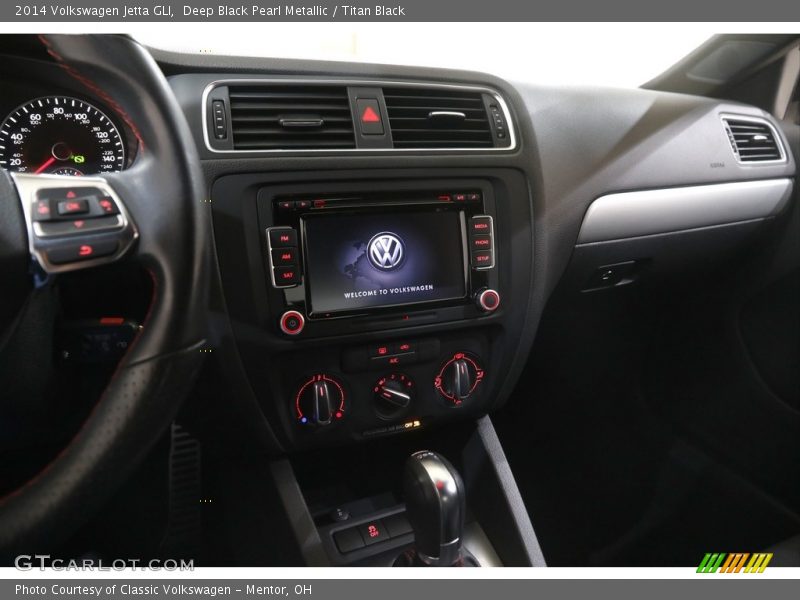 Deep Black Pearl Metallic / Titan Black 2014 Volkswagen Jetta GLI