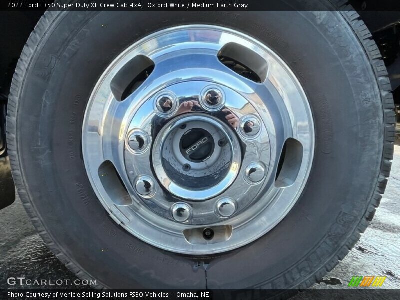 Oxford White / Medium Earth Gray 2022 Ford F350 Super Duty XL Crew Cab 4x4