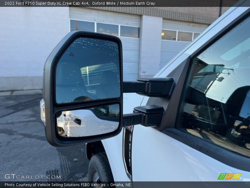Oxford White / Medium Earth Gray 2022 Ford F350 Super Duty XL Crew Cab 4x4