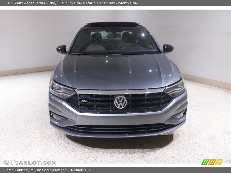 Platinum Gray Metallic / Titan Black/Storm Gray 2019 Volkswagen Jetta R-Line