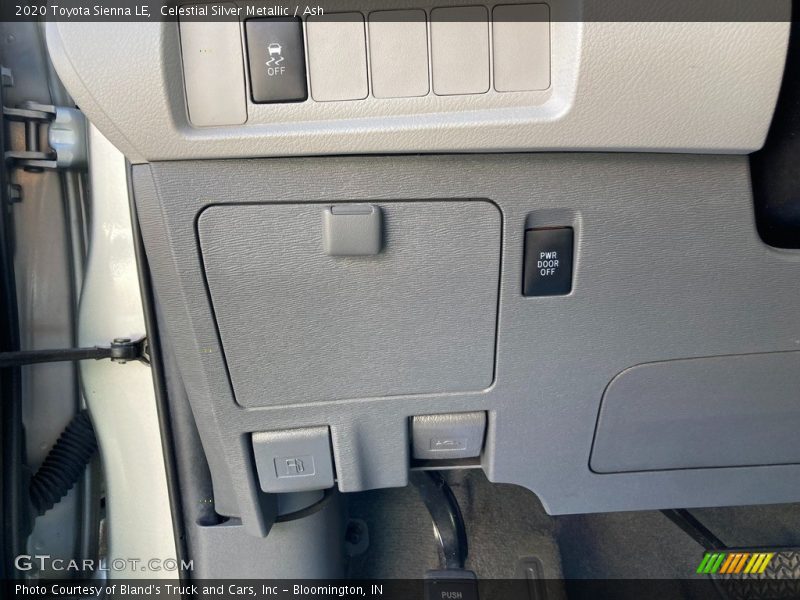 Celestial Silver Metallic / Ash 2020 Toyota Sienna LE