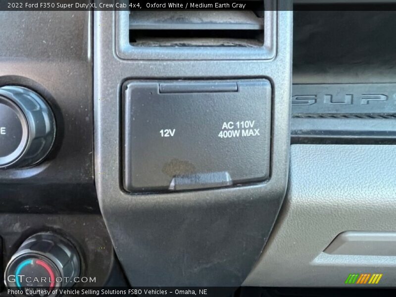 Oxford White / Medium Earth Gray 2022 Ford F350 Super Duty XL Crew Cab 4x4