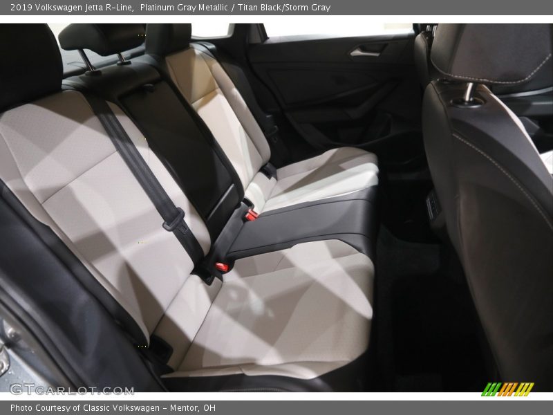 Platinum Gray Metallic / Titan Black/Storm Gray 2019 Volkswagen Jetta R-Line