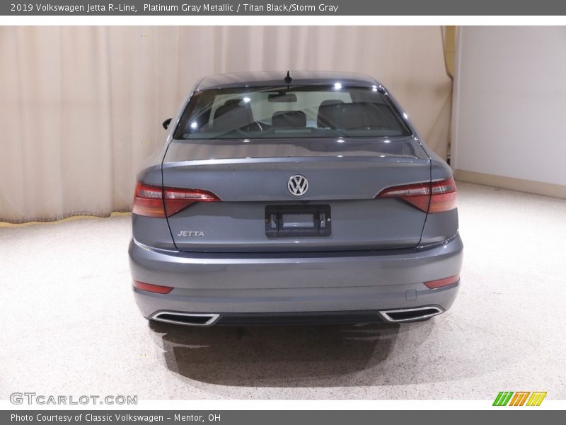 Platinum Gray Metallic / Titan Black/Storm Gray 2019 Volkswagen Jetta R-Line