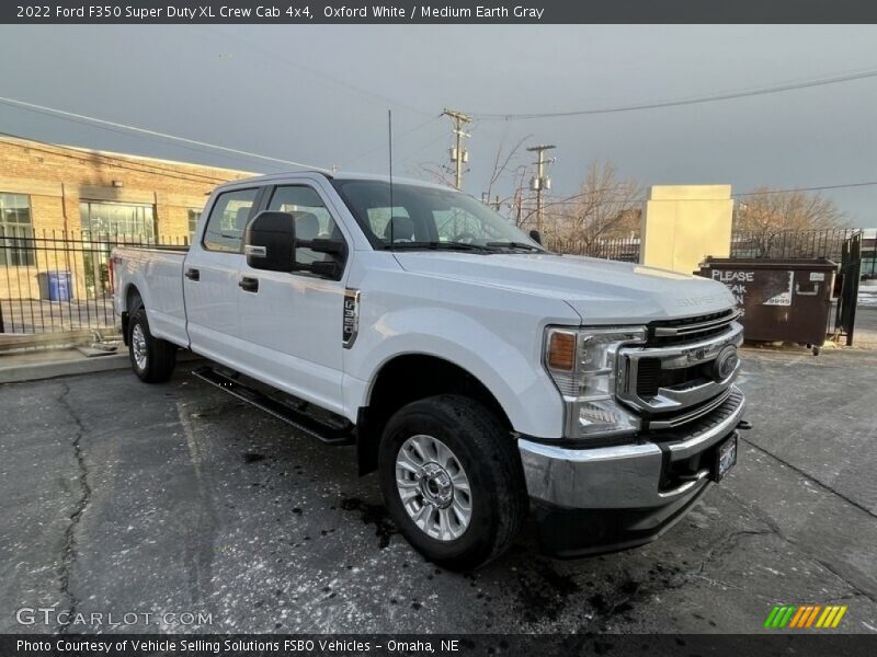 Oxford White / Medium Earth Gray 2022 Ford F350 Super Duty XL Crew Cab 4x4