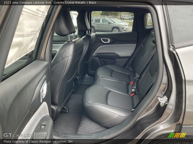 Granite Crystal Metallic / Black 2023 Jeep Compass Latitude 4x4
