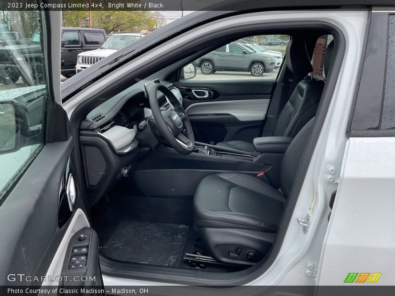 Bright White / Black 2023 Jeep Compass Limited 4x4