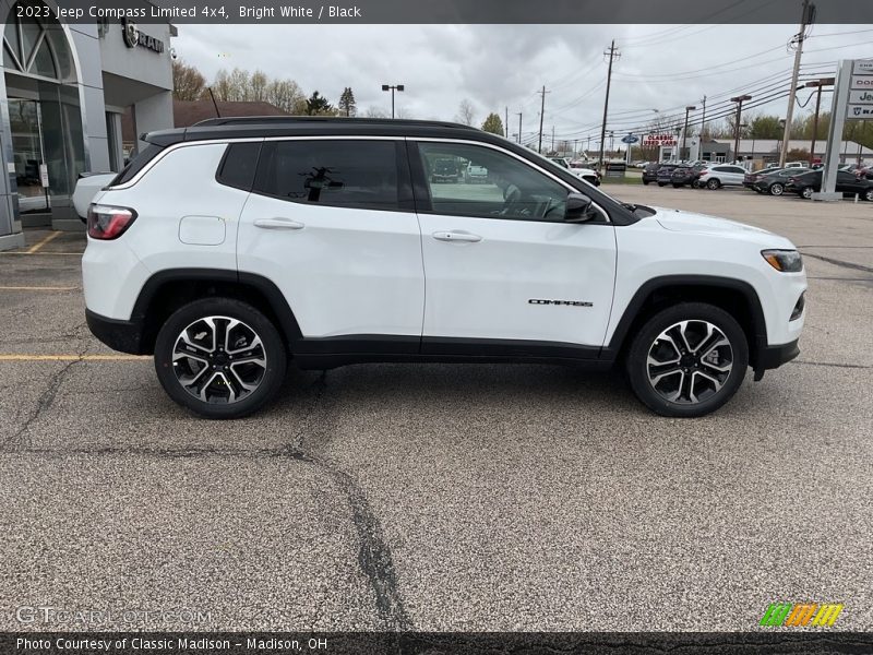 Bright White / Black 2023 Jeep Compass Limited 4x4