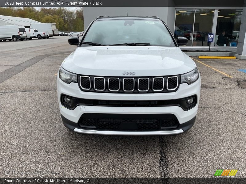 Bright White / Black 2023 Jeep Compass Limited 4x4
