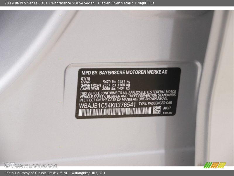 2019 5 Series 530e iPerformance xDrive Sedan Glacier Silver Metallic Color Code A83