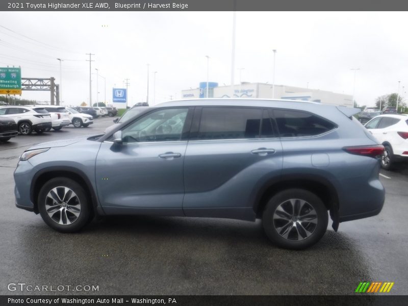 Blueprint / Harvest Beige 2021 Toyota Highlander XLE AWD