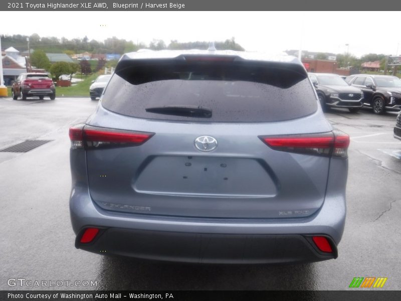 Blueprint / Harvest Beige 2021 Toyota Highlander XLE AWD