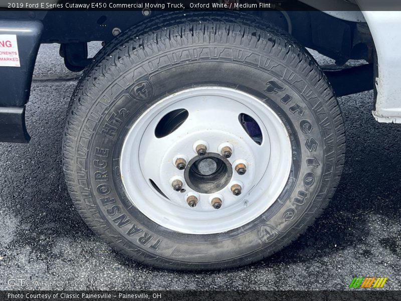 Oxford White / Medium Flint 2019 Ford E Series Cutaway E450 Commercial Moving Truck