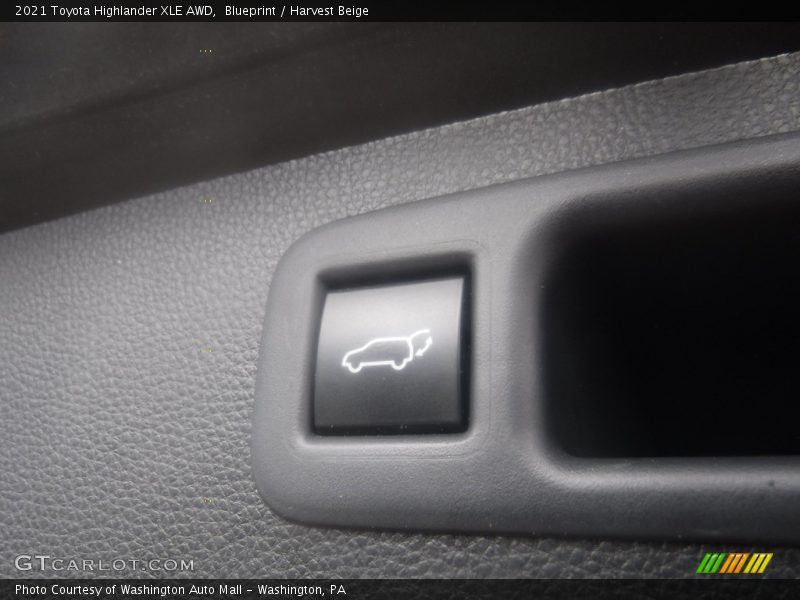 Blueprint / Harvest Beige 2021 Toyota Highlander XLE AWD