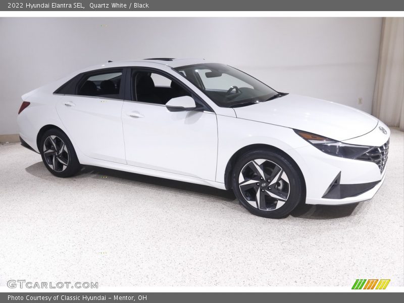Quartz White / Black 2022 Hyundai Elantra SEL
