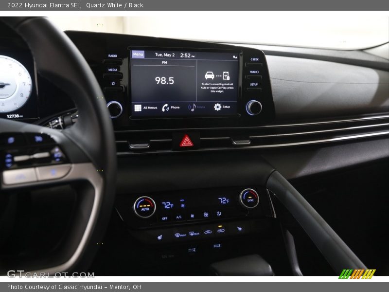 Quartz White / Black 2022 Hyundai Elantra SEL