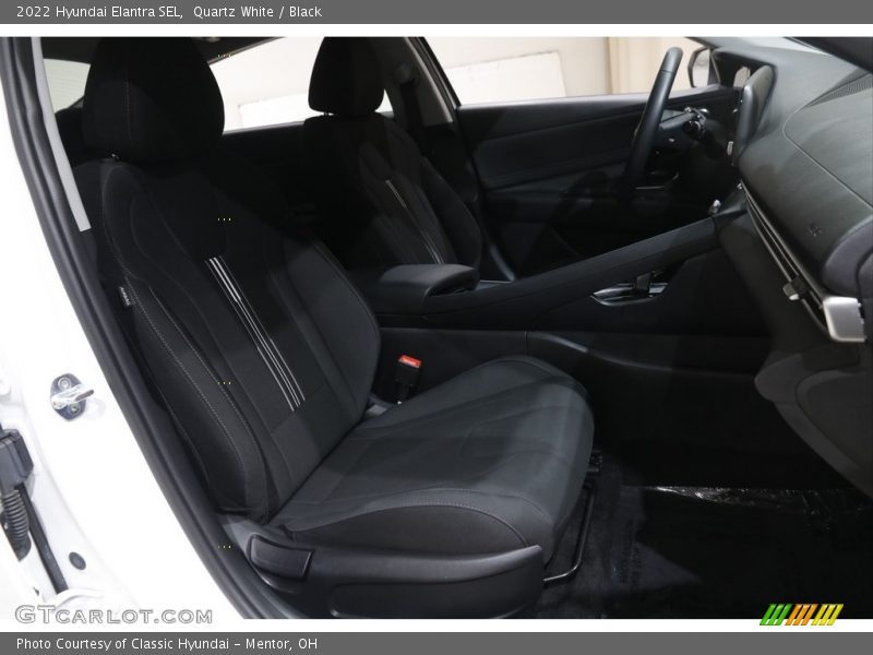 Quartz White / Black 2022 Hyundai Elantra SEL