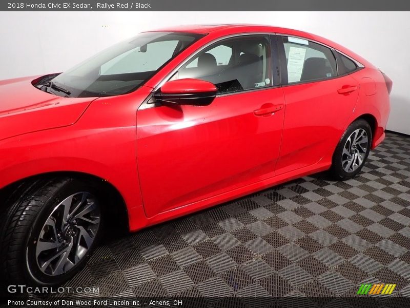 Rallye Red / Black 2018 Honda Civic EX Sedan