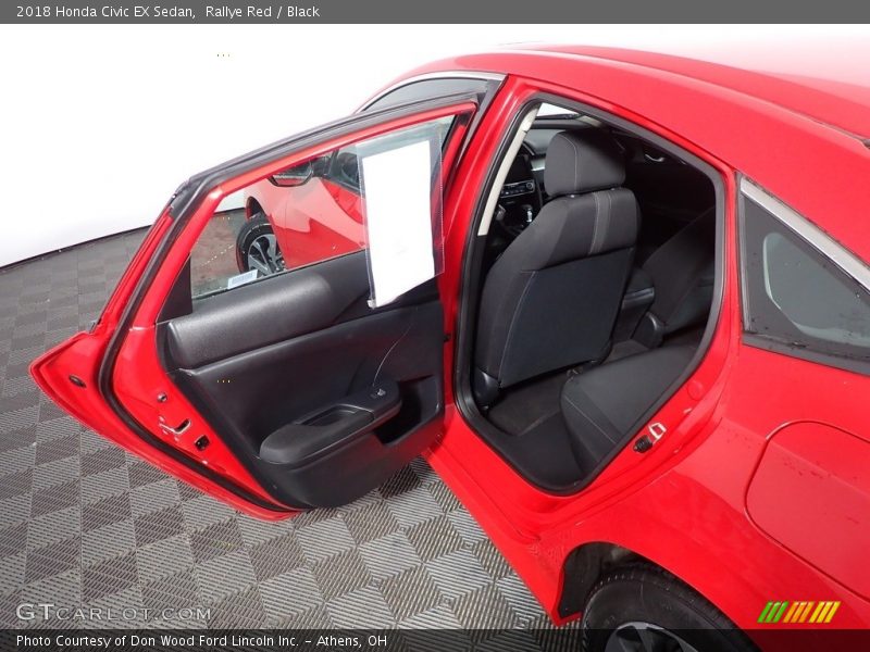 Rallye Red / Black 2018 Honda Civic EX Sedan