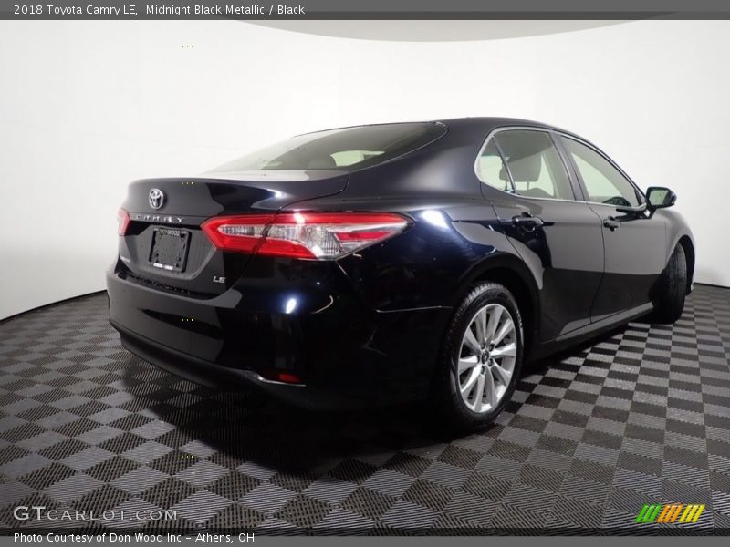 Midnight Black Metallic / Black 2018 Toyota Camry LE
