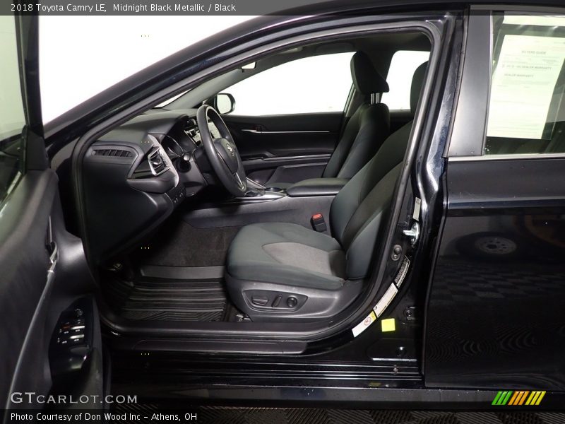 Midnight Black Metallic / Black 2018 Toyota Camry LE