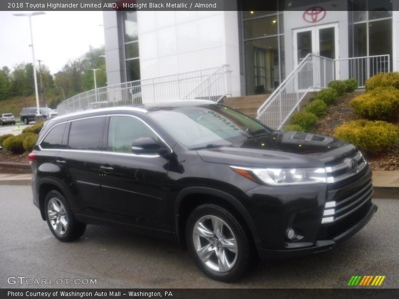 Midnight Black Metallic / Almond 2018 Toyota Highlander Limited AWD