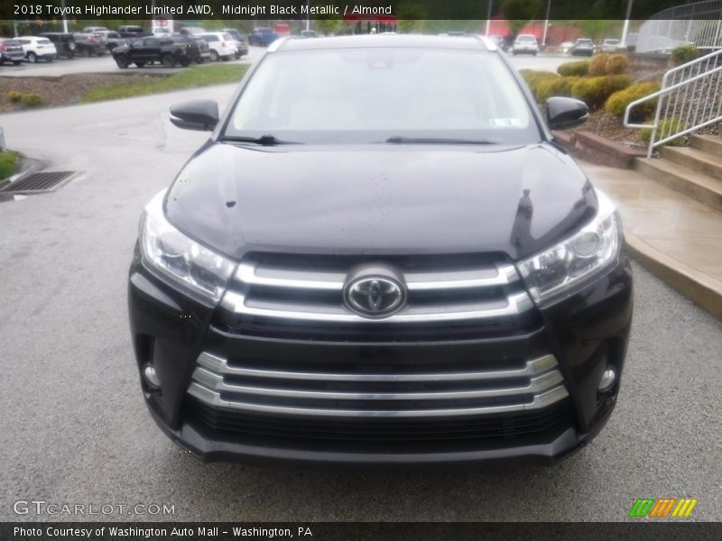 Midnight Black Metallic / Almond 2018 Toyota Highlander Limited AWD