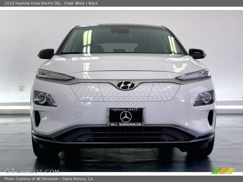 Chalk White / Black 2019 Hyundai Kona Electric SEL